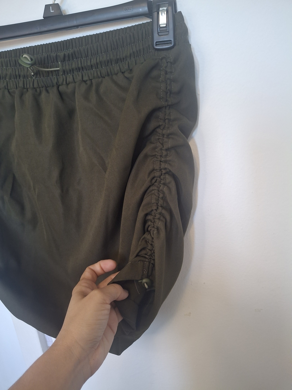 SHEIN Olive Drawstring Ruched Skort - Picture 5 of 6